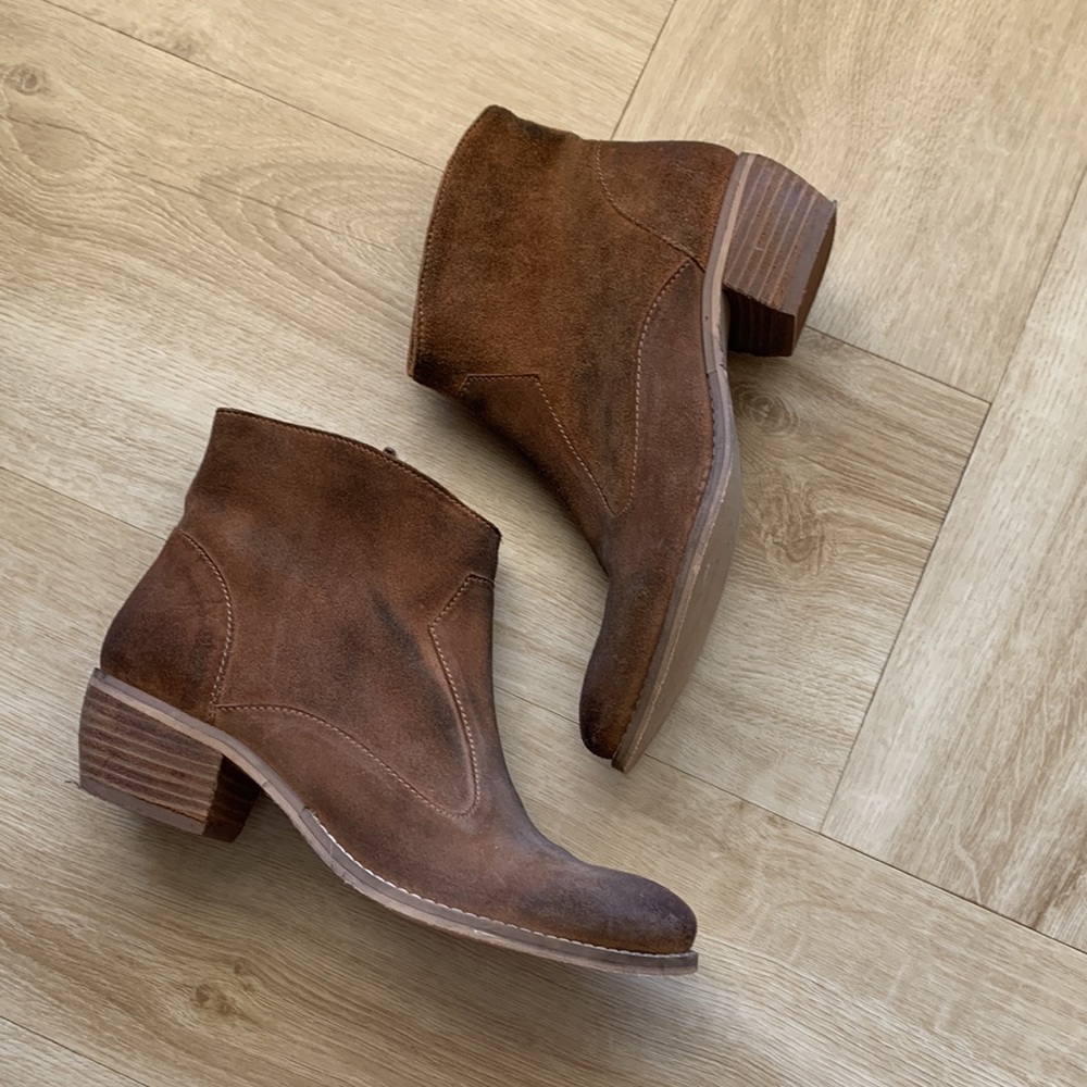 Diba True Suede Cowgirl Western Style boots